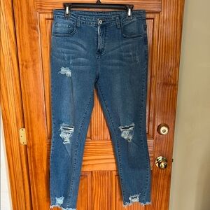 Amazon Women's Cropped Distressed Jeans - Blue